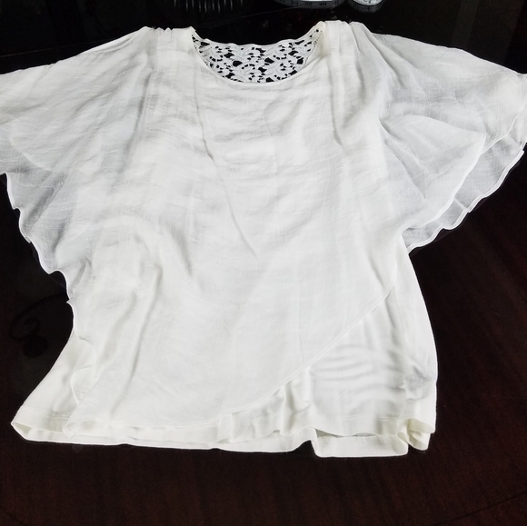 I.N. Studio Boho lace back top‎ - Picture 3 of 8